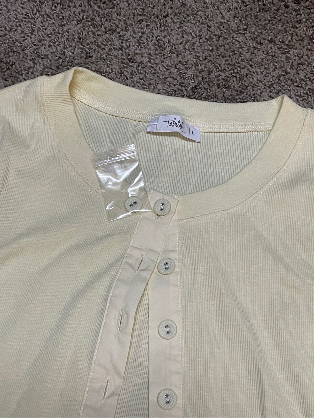 Light Yellow Button-Front Cropped Cardigan - Picture 2 of 3